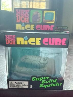Needoh Nice Cube - blue